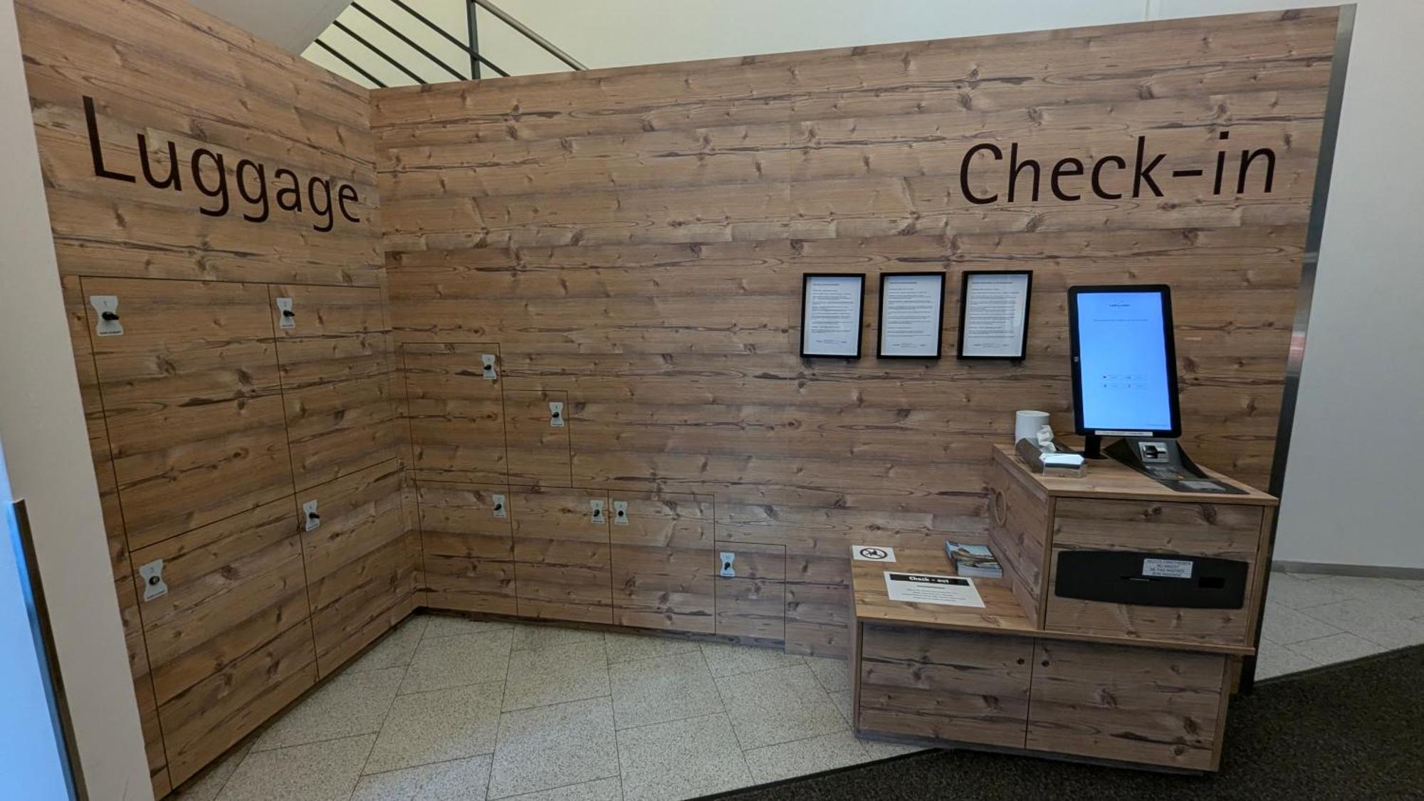 Hotel Ambassador Self Check-in 3*